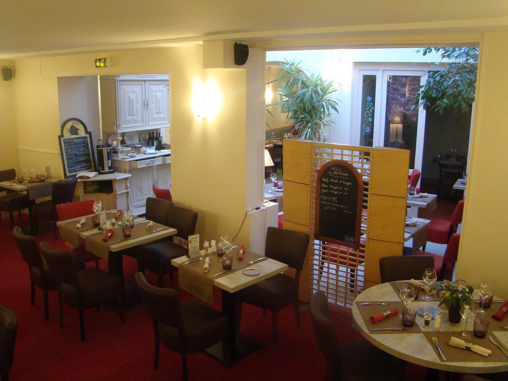 Logis Hotel De France Rochechouart Ngoại thất bức ảnh